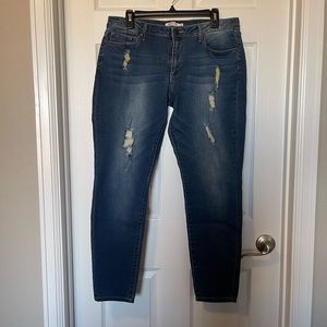 Just Fab distressed straight leg Jeans. Size 33/16